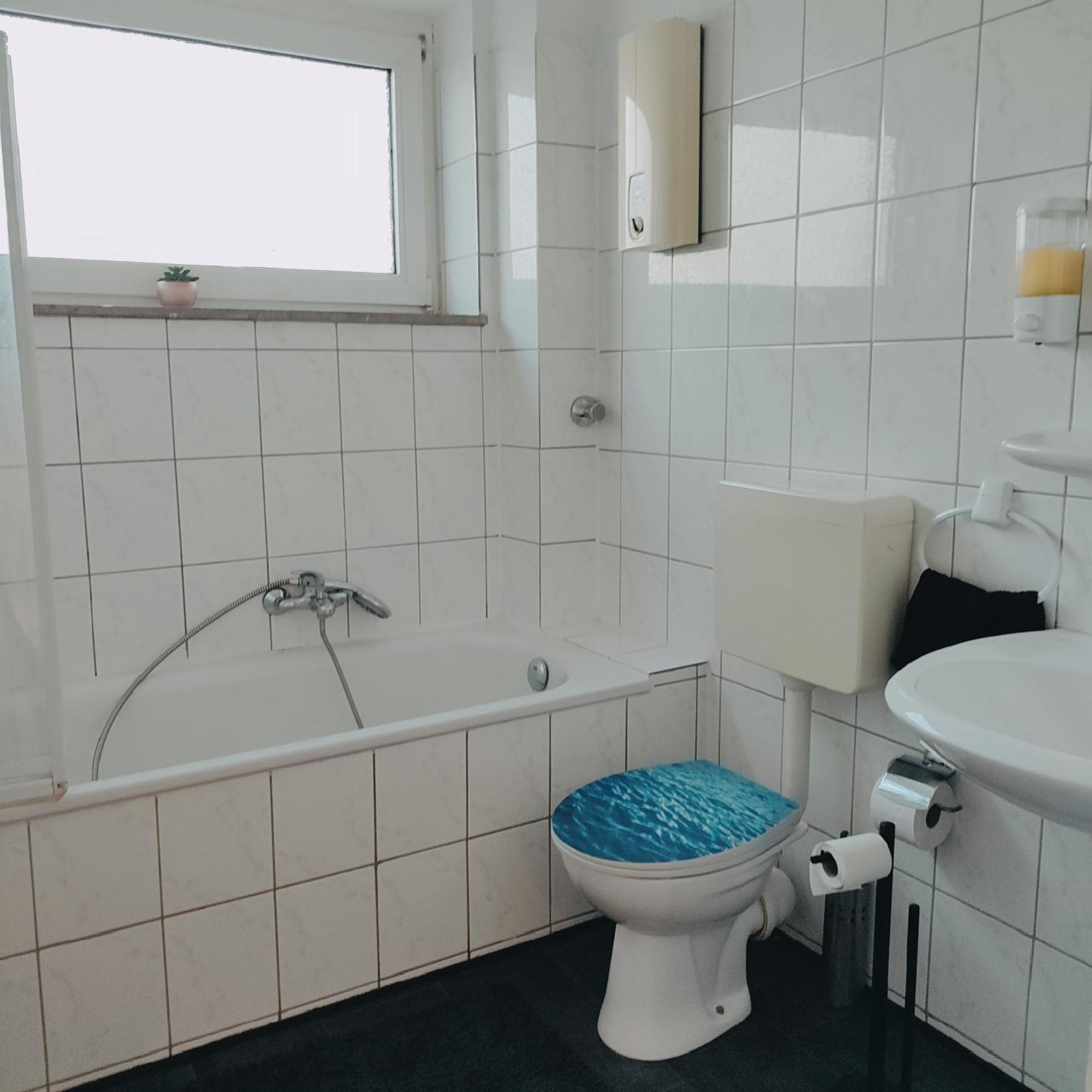Monteur-Ferien-Messewohnung Mettmann 6 Personen 2 Og Εξωτερικό φωτογραφία
